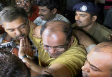 काले धन का “धन कुबेर” हुआ गिरफ्तार, 13860 करोड़ को बताया दूसरों का. gujrat realtor said 13860 not mine