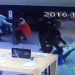 चाईनीज प्रोडक्ट्स का असली रूप आया सामने,शीशे के गिरने से बच्चा हुआ घायल।देखें विडियो। Chinese Products real truth