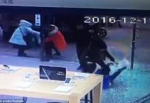 चाईनीज प्रोडक्ट्स का असली रूप आया सामने,शीशे के गिरने से बच्चा हुआ घायल।देखें विडियो। Chinese Products real truth