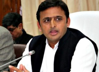 चुनाव से पहले उत्तर प्रदेश के मुख्यमंत्री रोज़ कर रहे हैं विकास से जुडी योजनाओं का लोकापर्ण we are those who solve things rather than confusing it