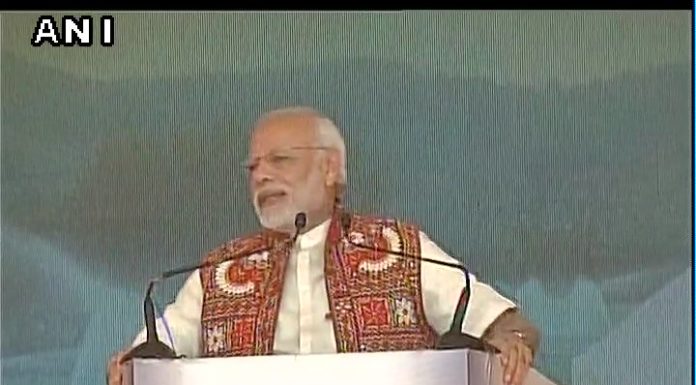 बनासकांठा में गरजे मोदी. कहा-मुझे संसद में बोलने नहीं दिया जा रहा. modi said not being allowed to speak in Parliament.