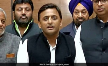 कांग्रेस के साथ गठ्बंदन पर बोले अखिलेश यादव। Akhilesh Yadav said on tie up with Congress