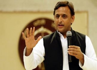 अखिलेश यादव का दावा, उत्तर प्रदेश में नोटबंदी दिलायेगी सपा को जीत. Akhilesh Yadav claims Notbandi will help SP win in UP