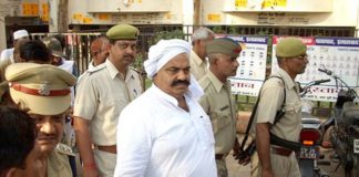 कानपूर से सपा के उम्मीदवार अतीक अहमद ने दी मुख्यमंत्री अखिलेश यादव को चुनोती. sps-candidate-from-kanpur-challenge-cm-akhilesh-yadavsps-candidate-from-kanpur-to-challenge-ahmed-chief-minister-akhilesh-yadav