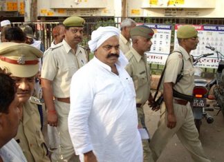 कानपूर से सपा के उम्मीदवार अतीक अहमद ने दी मुख्यमंत्री अखिलेश यादव को चुनोती. sps-candidate-from-kanpur-challenge-cm-akhilesh-yadavsps-candidate-from-kanpur-to-challenge-ahmed-chief-minister-akhilesh-yadav