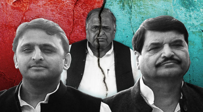 आखिरकार टूट ही गयी सपा. अखिलेश को किया पिता मुलायम ने पार्टी से निष्कासित. SP finally broken Mulayam sacks his son Akhilesh Yadav form party