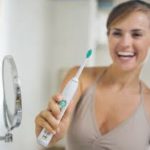 दांत के साथ चहेरा भी चमकाए टूथब्रश दांत के साथ चहेरा भी चमकाए