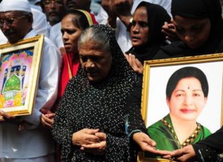 जयललिता को पड़ा दिल का दौरा, हॉस्पिटल के सामने समर्थको का जमावड़ा लगा. Jayalalithaa had a heart attack