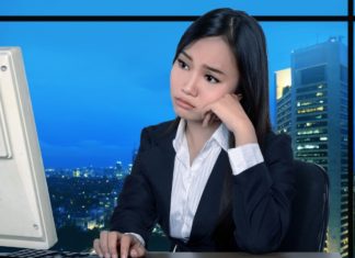 अगर आपके ऑफिस में हो रही हैं ये 4 बातें तो खतरे में हो सकती है आपकी job. if These 4 things are happening in your office, then your job may be at risk