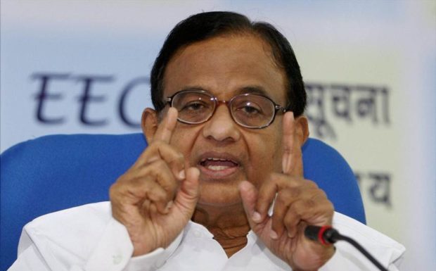 नोटबंदी पर पी चिदंबरम ने केंद्र सरकार को कटघरे में खड़ा किया. P Chidambaram hit out at centre on demonitisation