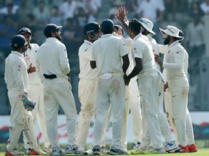 England half team returned to pavilion on 1st day of test match