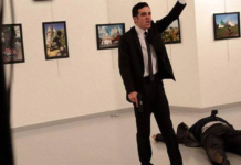 तुर्की में रूस के राजदूत की गोली मारकर हत्या की गयी. हमलावर ने सरिया के लिये लगाये नारें. Russia's ambassador in Turkey was shot dead