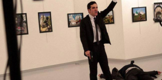 तुर्की में रूस के राजदूत की गोली मारकर हत्या की गयी. हमलावर ने सरिया के लिये लगाये नारें. Russia's ambassador in Turkey was shot dead