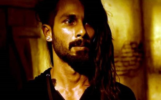 दीपिका के पति का रोल करने के लिए शाहिद कपूर कर रहें हैं दिन रात मेहनत। Shahid Kapoor doing work day and night to do deepikas husband role