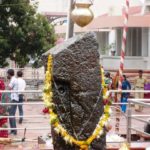 बिना छत वाला मशहूर शनि देव का मंदिर famous roofless temple of Shani Dev