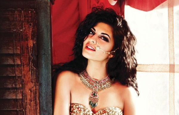 ‘Hi Blitz’ मैगज़ीन के फोटोशूट के दौरान जैकलीन फर्नांडिज ने बिखेरे अपने अदाओं के जलवे Jacqueline Fernandes 'Hi Blitz' magazine photoshoot