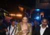 जब सिजलिंग गओंन बना मुसीबत, तो दीपिका ने कुछ इस तरह किया when sizzling dress became problem for deepika