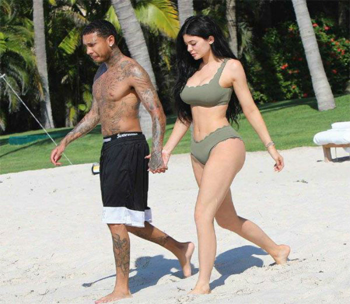  Kylie Jenner plenty of fun with her boyfriend in Mexico