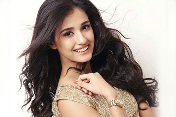 disha-patani-family-photos-husband-age-height-biography