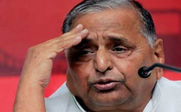 कहीं नज़रबंद तो नहीं हैं नेताजी कहीं नज़रबंद तो नहीं हैं नेताजी