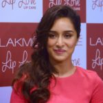 आप भी देखना चाहेंगे श्रद्धा कपूर की यह खूबसूरत तस्वीरें You also would like to see the beautiful pictures of Shraddha Kapoor
