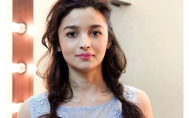 These photos show why Alia Bhatt is Bollywood cute actress 