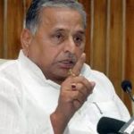 अपने खेमे में कम विधायक होने से सपा ऑफिस में नेताजी ने लगाया ताला Netaji lockEed SP Office