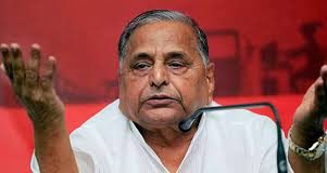 अब सही लगने लगा बेटा , दिक्कते तो पार्टी के अन्दर हैं now Son is right now complications are in the party