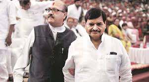 Shivpal and amar singh ready to leave party to resolve disputes