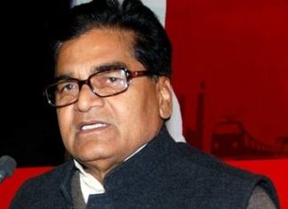 मुलायम सिंह ने दी रामगोपाल के परिवार पर लगे आरोपों को हवा. जाने कितनी सच्चाई हैं इन आरोपों में. mulayam singh comments on charges on ram golpal familys