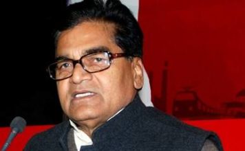 मुलायम सिंह ने दी रामगोपाल के परिवार पर लगे आरोपों को हवा. जाने कितनी सच्चाई हैं इन आरोपों में. mulayam singh comments on charges on ram golpal familys