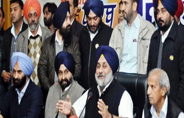 पंजाब चुनाव में अकाली दल ने जारी किया मैनीफैस्टो , 25 रुपये किलो घी और 10 रुपये किलो चीनी का वादा Akali dal realeased manifesto for punjab election