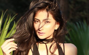 श्वेता तिवारी की बड़ी बेटी पलक तिवारी ने कराया खूबसूरत फोटोशूट, देखें तस्वीरें Shweta Tiwari's elder daughter palak tiwari beautiful photoshoot