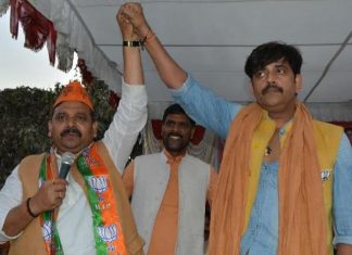 बीजेपी ज्वाइन करके काशी पहुचे भोजपुरी कलाकार रवि किशन Bhojpuri actor Ravi Kishan reached Kashi after joining the BJP