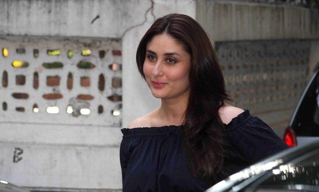 आप भी देखना चाहेंगे हाल ही में माँ बनीं करीना कपूर की ये लेटेस्ट तस्वीरें You also would like to see the latest pictures of Kareena Kapoor