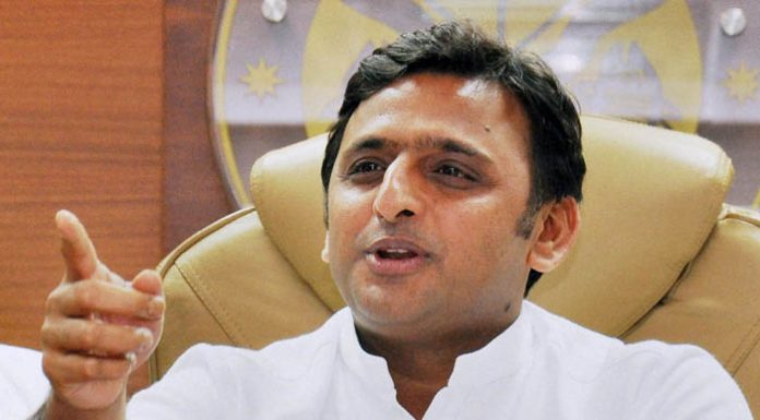 यूपी चुनाव : अखिलेश यादव ने बीजेपी पर बोला हमला. गठबंधन की तारीफ़ की Akhilesh Yadav attacked BJP