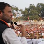 यूपी चुनाव : राहुल गाँधी ने लोगो को मोदी मुर्दाबाद के नारे लगाने से रोका. गुस्से को वोट में तब्दील करने को कहा. Rahul Gandhi stopped people chanting Modi murdabad Asked to turn anger into votes.
