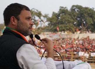 यूपी चुनाव : राहुल गाँधी ने लोगो को मोदी मुर्दाबाद के नारे लगाने से रोका. गुस्से को वोट में तब्दील करने को कहा. Rahul Gandhi stopped people chanting Modi murdabad Asked to turn anger into votes.