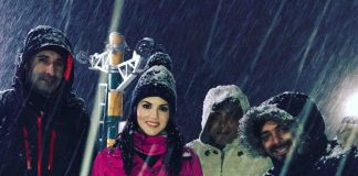 बर्फ़बारी के बीच कश्मीर घूमने पहुंची सनी लियॉन, तस्वीरें आईं सामने Sunny Leone came to roam in kashmir