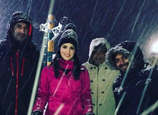 बर्फ़बारी के बीच कश्मीर घूमने पहुंची सनी लियॉन, तस्वीरें आईं सामने Sunny Leone came to roam in kashmir