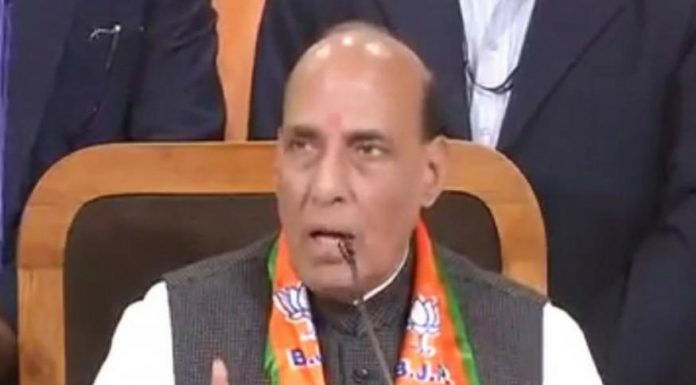 लखनऊ में ट्रिपल तलाक के मुद्दे को टाल गए राजनाथ सिंह In Lucknow, Rajnath Singh shuned the issue of triple divorce