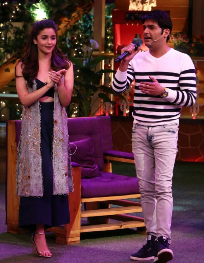 to promote badrinath ki dhulania fiilm alia and varun comes on  kapil sharma show