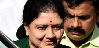 जल्द ही गिरफ्तार हो सकती हैं शशिकला. कोर्ट का फैसला आते ही पनीरसेल्वम को पार्टी से बाहर किया. Sasikala may be arrested soon