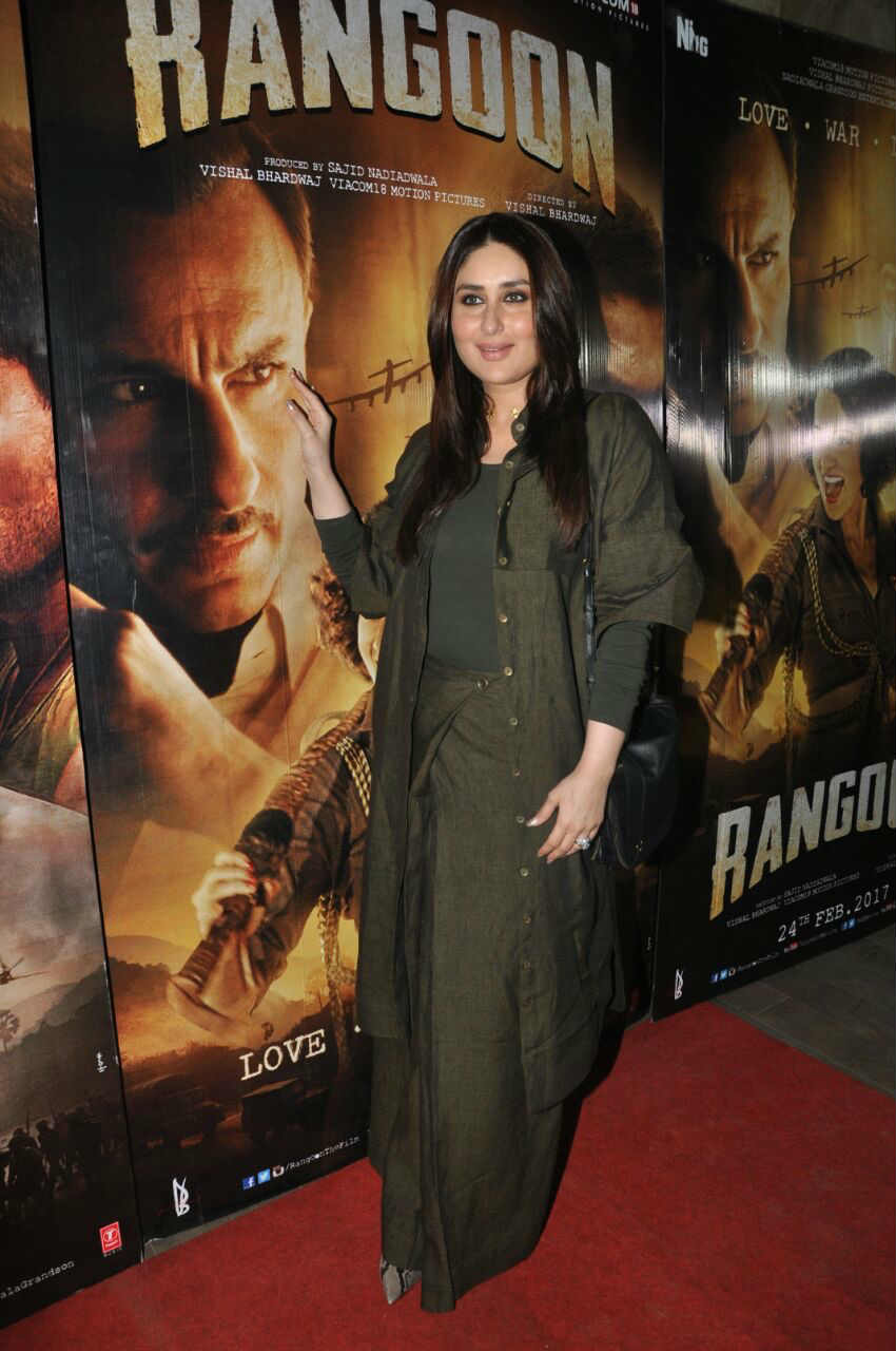 Kareena Kapoor appeared at Saif Ali Khan's 'Rangoon'  at a special screening 