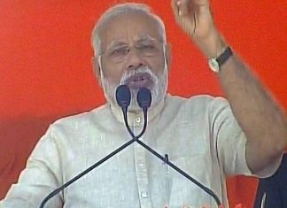 प्रधानमंत्री मोदी का अखिलेश व मायावती पर तंज, कहा बुआ-भतीजे का मेल नहीं बैठ रहा PM Modi comments on Akhilesh and Mayawati'