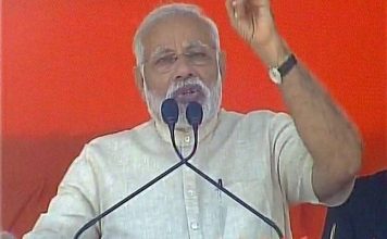 प्रधानमंत्री मोदी का अखिलेश व मायावती पर तंज, कहा बुआ-भतीजे का मेल नहीं बैठ रहा PM Modi comments on Akhilesh and Mayawati'