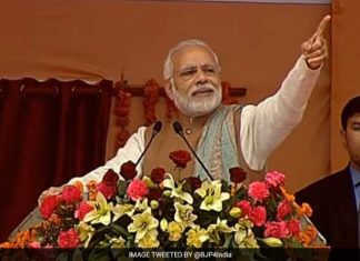 यूपी चुनाव : बदायूं में बोले मोदी , कहा काम नहीं कारनामा बोलता हैं
