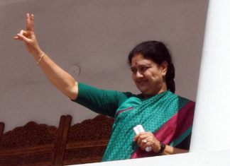 अम्मा की उत्तराधिकारी बनी चिनम्मा. पनीरसेल्वम ने दिया तमिलनाडु के मुख्यमंत्री पद से इस्तीफा Chinamma becomes Amma successor TN cm Panneerselvam Resigns