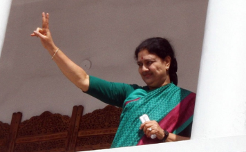 अम्मा की उत्तराधिकारी बनी चिनम्मा. पनीरसेल्वम ने दिया तमिलनाडु के मुख्यमंत्री पद से इस्तीफा Chinamma becomes Amma successor TN cm Panneerselvam Resigns