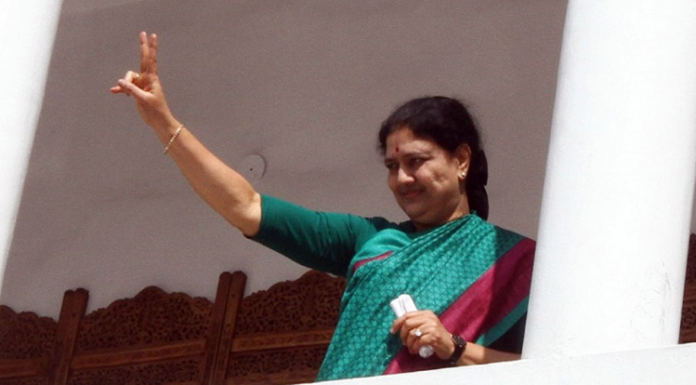 अम्मा की उत्तराधिकारी बनी चिनम्मा. पनीरसेल्वम ने दिया तमिलनाडु के मुख्यमंत्री पद से इस्तीफा Chinamma becomes Amma successor TN cm Panneerselvam Resigns